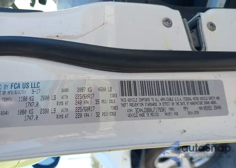 2018 Jeep Compass Latitude z USA, uszkodzony, nr VIN 3C4NJDBB0JT179301